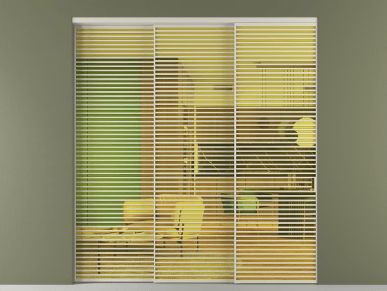 Алюминевая перегородка vn3_07_ Алюминий тёплый серый Прозрачное жёлтое стекло, триплекс, 6мм. Цвет Алюминий тёплый серый. Материал Алюминий в эмали. Коллекция Перегородка Formato внутри проёма 3 створки с синхронным механизмом. Картинка.